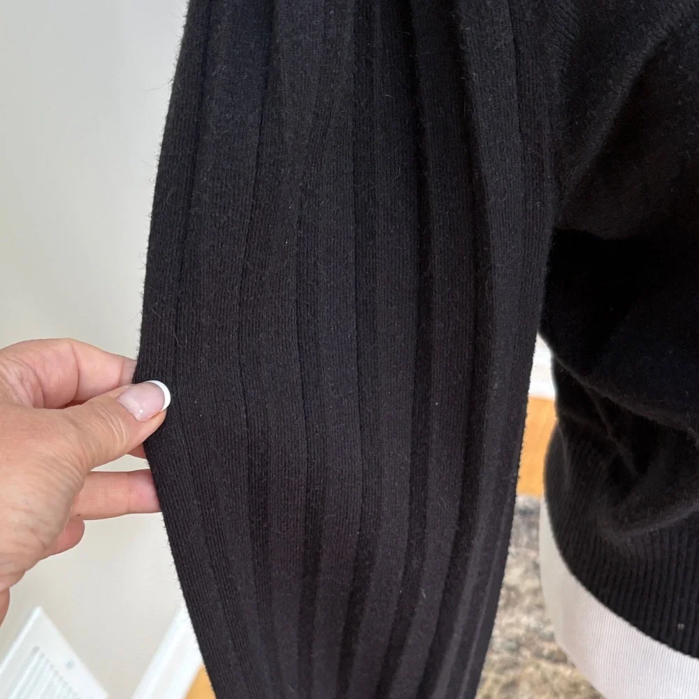 LOFT | Black Crew Neck Sweater, Sz M